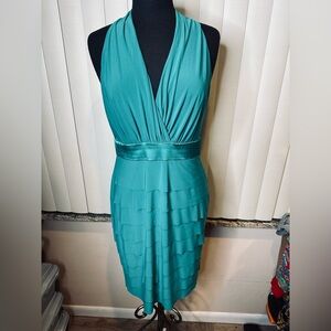 Evan-Picone Halter Neck Ruffle Skirt Dress in a turquoise color size 8